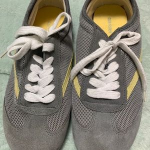Sneakers mesh light weight grey yellow brand new 8M perfect starter sneakers
